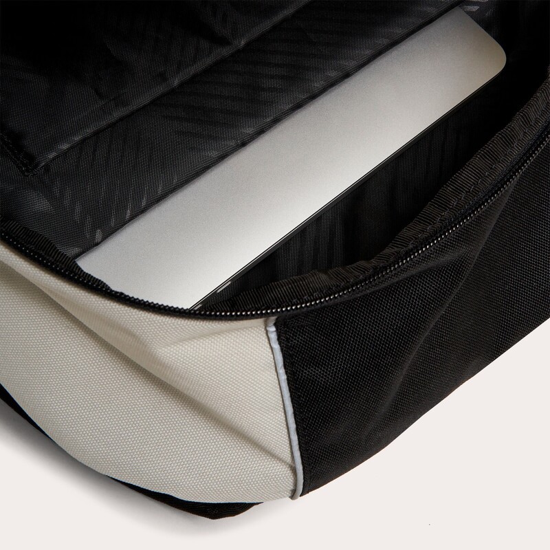 Mochila OAKLEY Enduro 3.0 20L