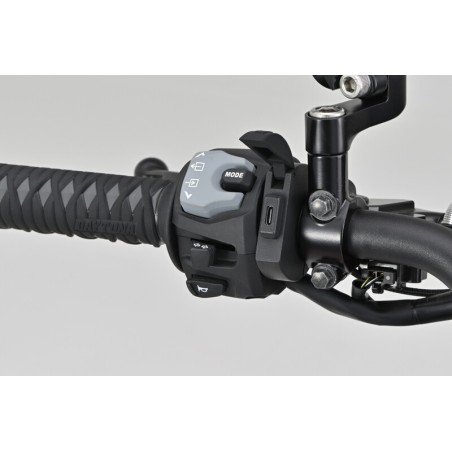 Fuente de alimentación USB tipo C DAYTONA Slim aluminio - manillar Ø22,2/25,4