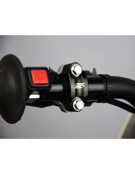 Abrazadera de barra giratoria SCAR universal Negra