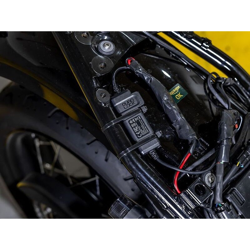 Adaptador impermeable QUAD LOCK de 12V a USB