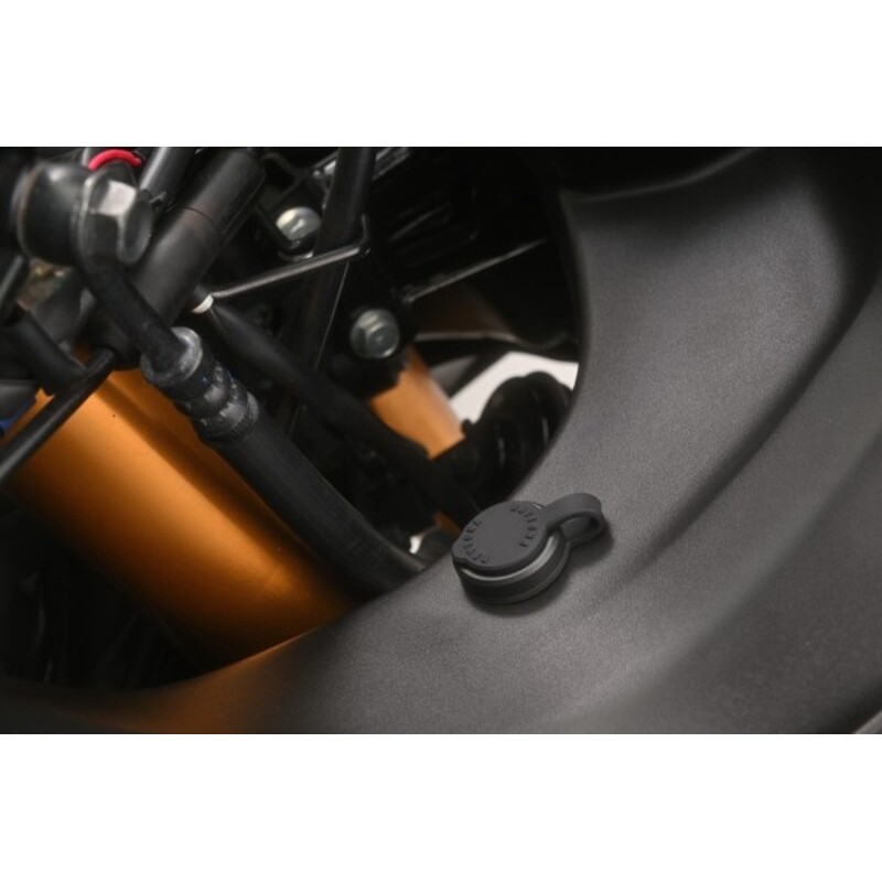 Conexión USB-C DAYTONA para montaje de carenado