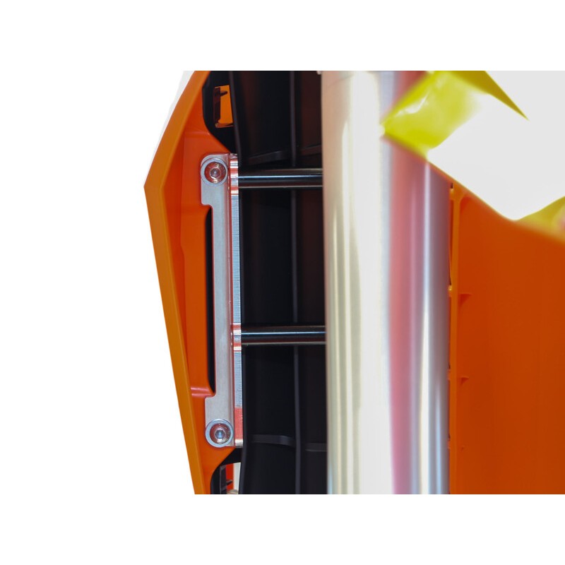 Protector de radiador AXP aluminio 4mm