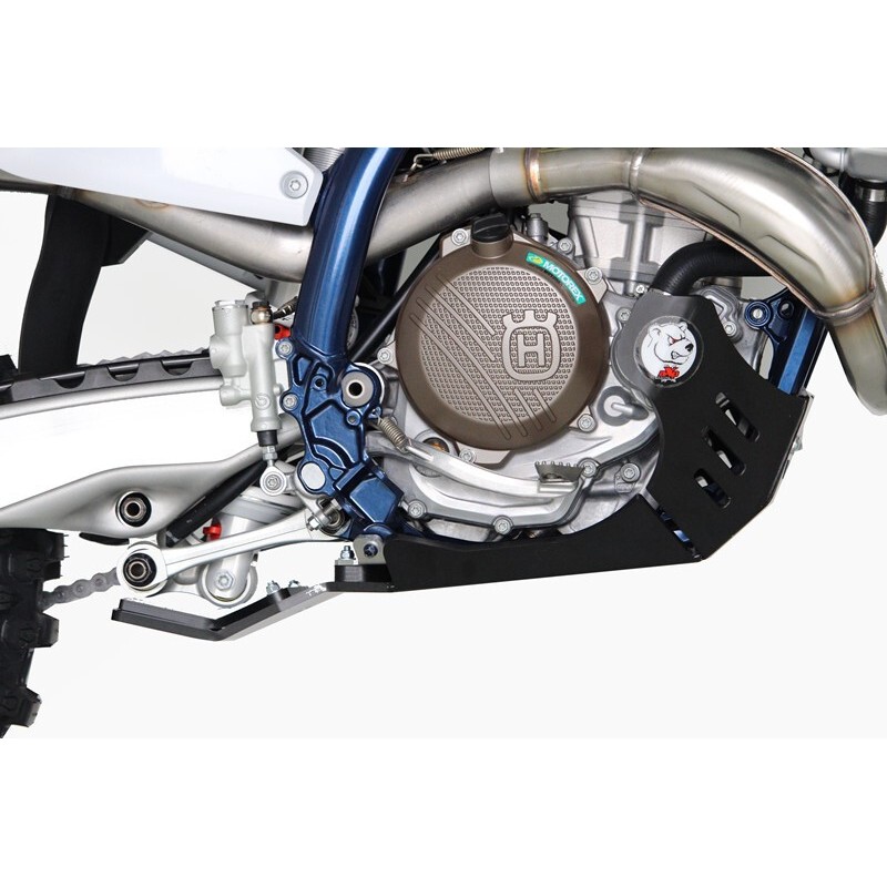 Cubrecárter AXP Xtrem con protección de bieleta de suspensión - HDPE 8mm