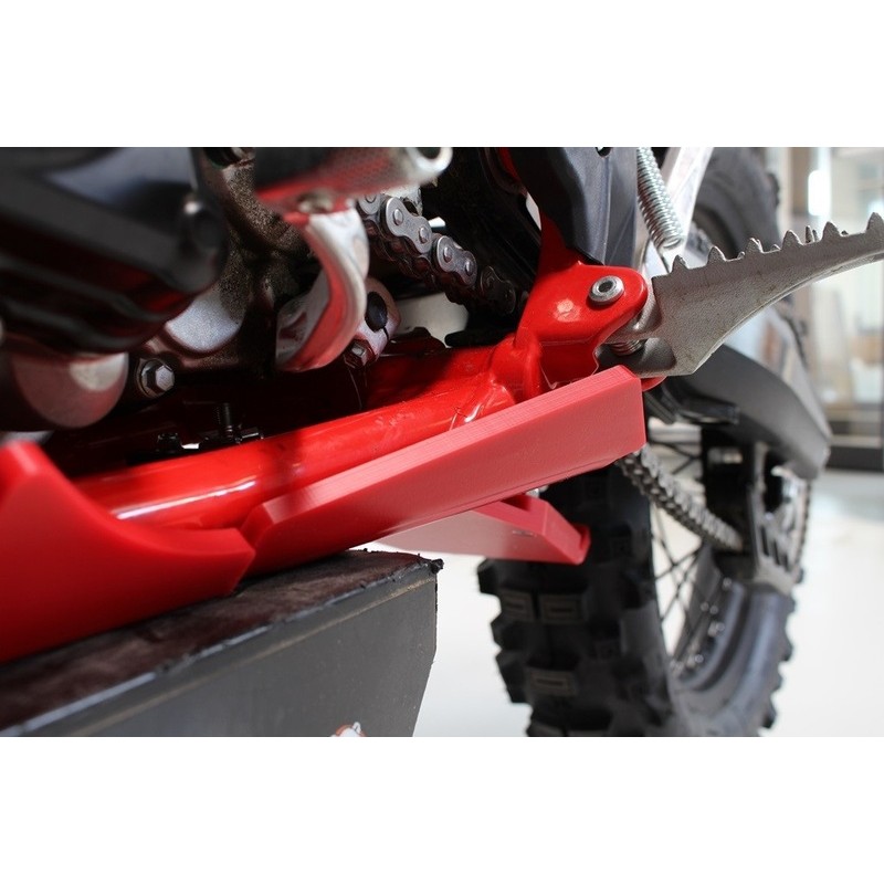 Cubrecárter AXP Xtrem HDPE Beta 20 250RR-300RR rojo