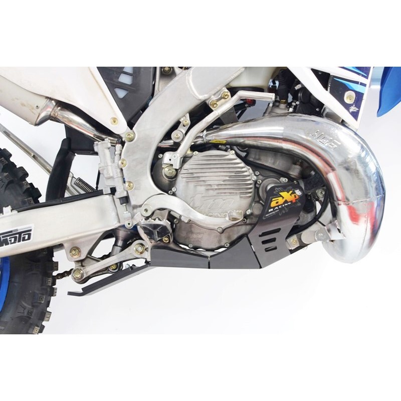 Cubrecárter AXP Xtrem negro - TM Racing