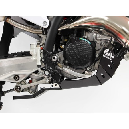 Cubrecárter AXP Xtrem con protección de bieleta de suspensión - HDPE 8mm