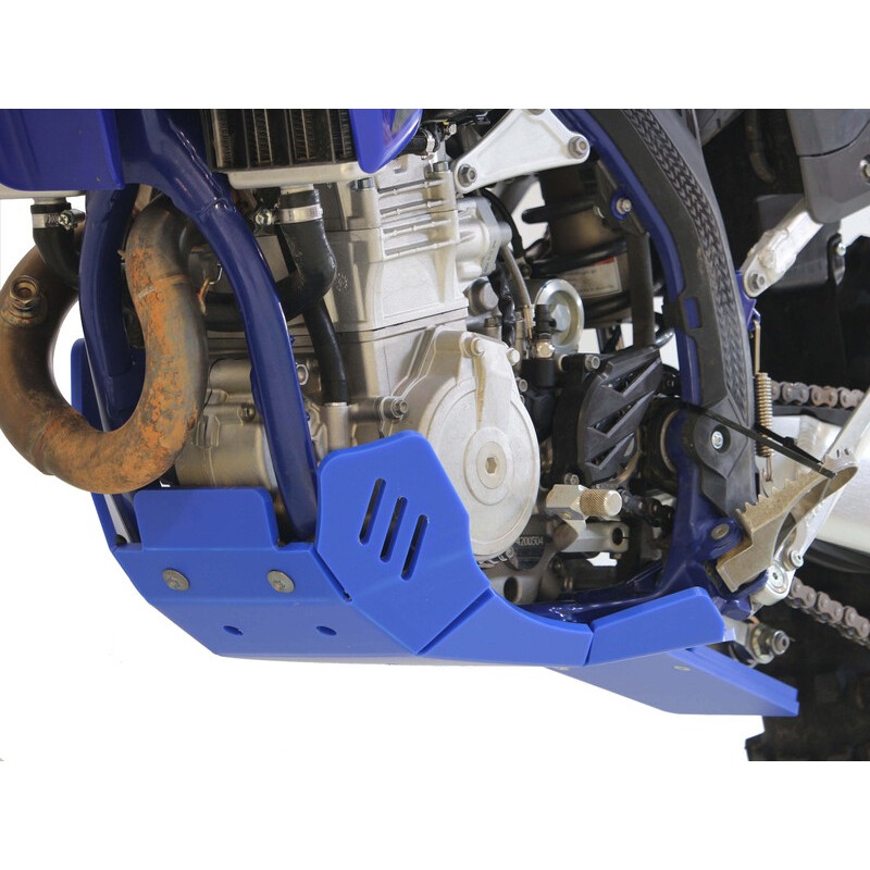 Cubrecárter AXP Xtrem con protección de bieleta - HDPE 8mm