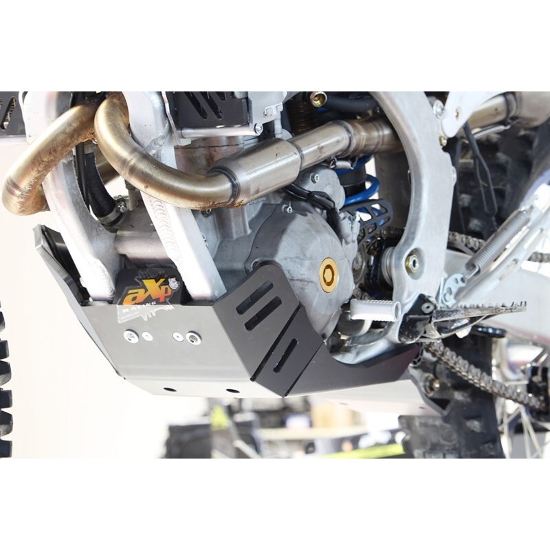 Cubrecárter AXP Xtrem negro - TM Racing EN250Fi/300Fi