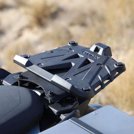 Base de aluminio negro para baules SHAD Terra Black (incluye tornillos)