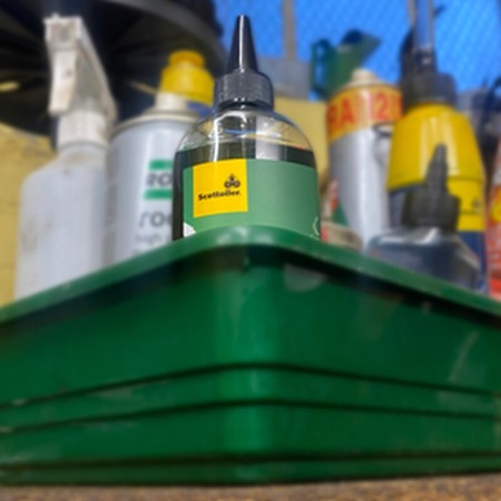 Lubricante SCOTTOILER Biodegradable Green para sistemas de lubricación de cadena - Bote 125ml
